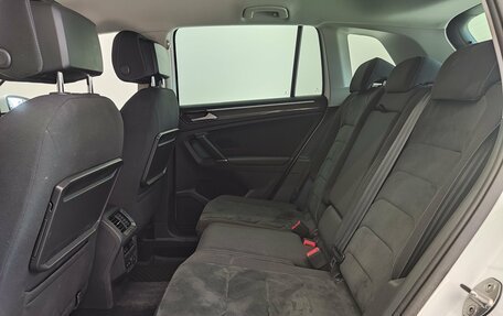 Volkswagen Tiguan II, 2018 год, 3 190 000 рублей, 17 фотография