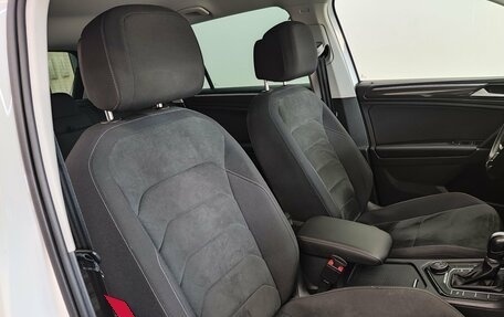 Volkswagen Tiguan II, 2018 год, 3 190 000 рублей, 21 фотография