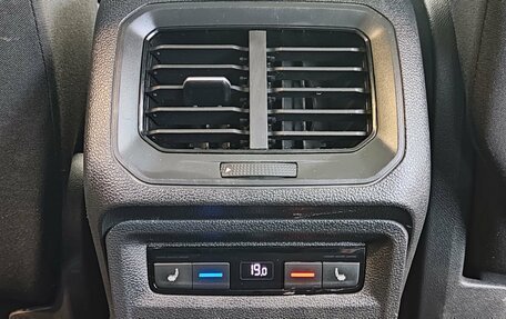 Volkswagen Tiguan II, 2018 год, 3 190 000 рублей, 31 фотография