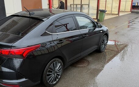 Hyundai Solaris II рестайлинг, 2021 год, 1 520 000 рублей, 5 фотография