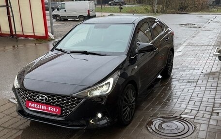 Hyundai Solaris II рестайлинг, 2021 год, 1 520 000 рублей, 3 фотография