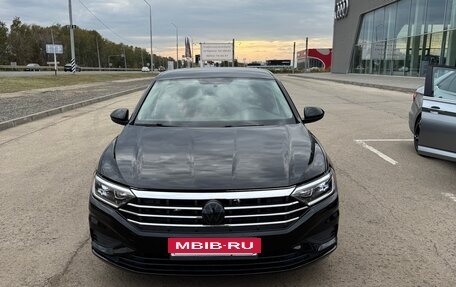 Volkswagen Jetta VII, 2019 год, 1 490 000 рублей, 2 фотография