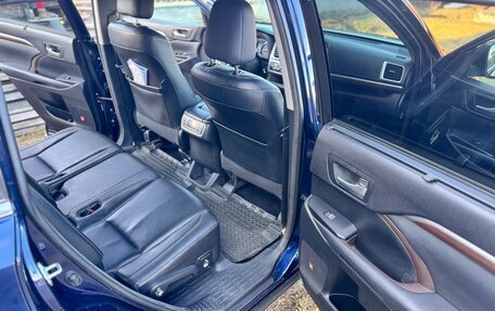 Toyota Highlander III, 2014 год, 2 599 000 рублей, 8 фотография