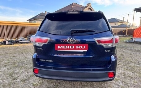 Toyota Highlander III, 2014 год, 2 599 000 рублей, 4 фотография