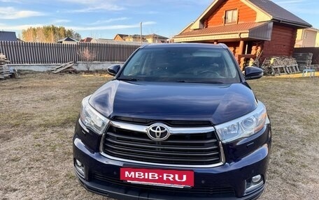 Toyota Highlander III, 2014 год, 2 599 000 рублей, 5 фотография