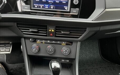 Volkswagen Jetta VII, 2023 год, 1 900 000 рублей, 10 фотография