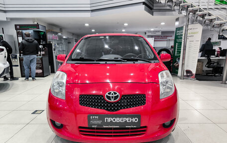 Toyota Yaris III рестайлинг, 2008 год, 620 000 рублей, 2 фотография