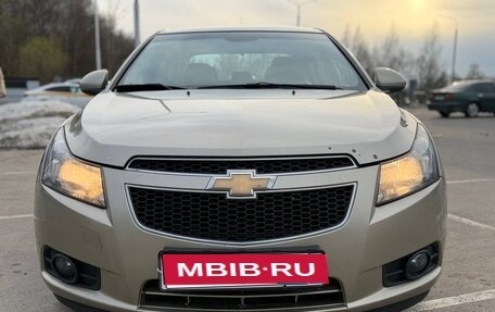 Chevrolet Cruze II, 2011 год, 700 000 рублей, 1 фотография