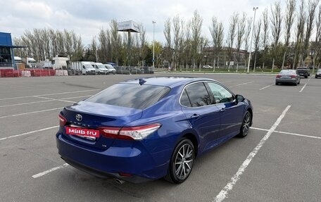 Toyota Camry, 2021 год, 2 850 000 рублей, 4 фотография