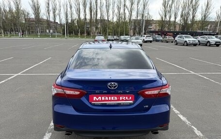 Toyota Camry, 2021 год, 2 850 000 рублей, 5 фотография