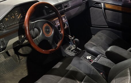 Mercedes-Benz E-Класс, 1992 год, 200 000 рублей, 2 фотография