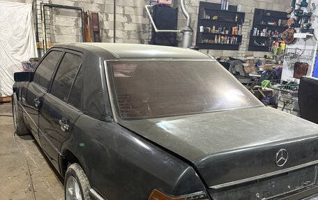 Mercedes-Benz E-Класс, 1992 год, 200 000 рублей, 5 фотография