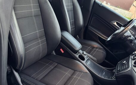 Mercedes-Benz CLA, 2015 год, 2 200 000 рублей, 11 фотография