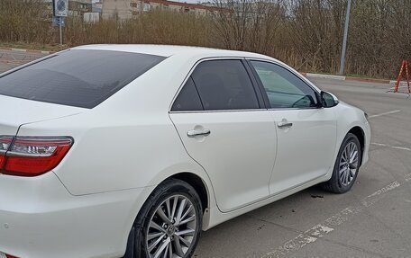 Toyota Camry, 2015 год, 2 300 000 рублей, 5 фотография