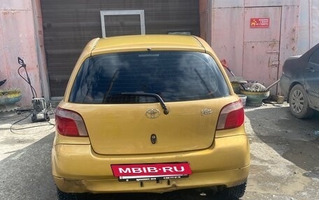 Toyota Vitz, 2000 год, 350 000 рублей, 4 фотография