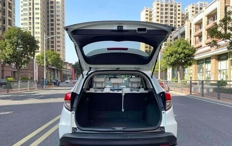 Honda Vezel, 2022 год, 1 282 000 рублей, 9 фотография