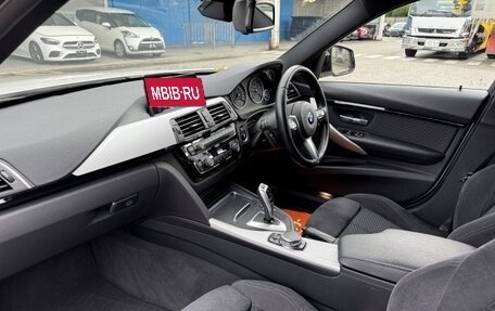 BMW 3 серия, 2017 год, 1 150 000 рублей, 3 фотография