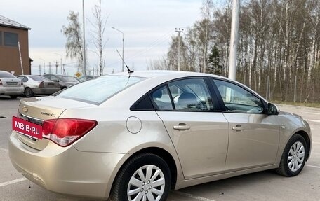 Chevrolet Cruze II, 2011 год, 700 000 рублей, 3 фотография