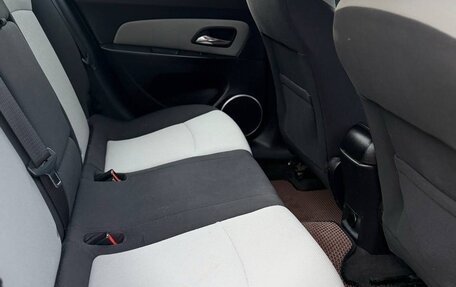 Chevrolet Cruze II, 2011 год, 700 000 рублей, 12 фотография