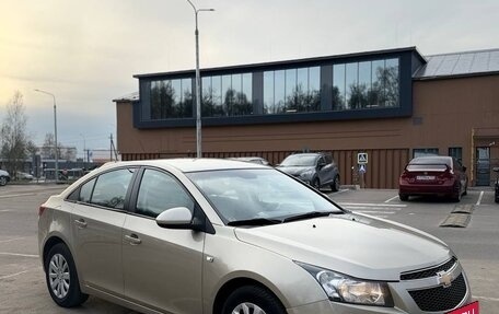 Chevrolet Cruze II, 2011 год, 700 000 рублей, 7 фотография