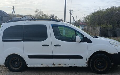 Peugeot Partner II рестайлинг 2, 2012 год, 390 000 рублей, 3 фотография