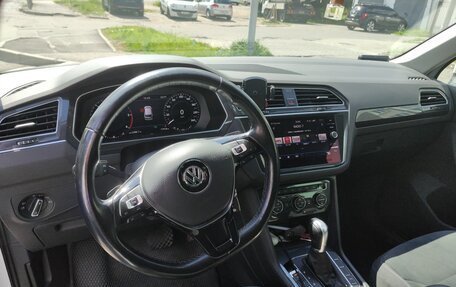 Volkswagen Tiguan II, 2018 год, 3 000 000 рублей, 9 фотография