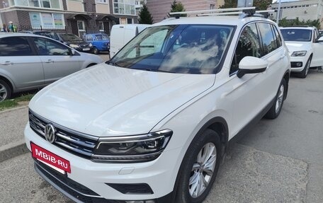 Volkswagen Tiguan II, 2018 год, 3 000 000 рублей, 2 фотография