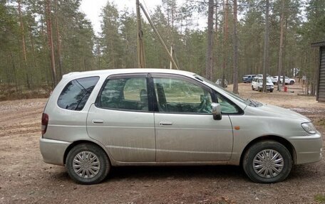 Toyota Corolla Spacio II, 1999 год, 330 000 рублей, 3 фотография