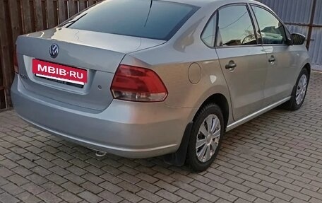 Volkswagen Polo VI (EU Market), 2010 год, 750 000 рублей, 2 фотография