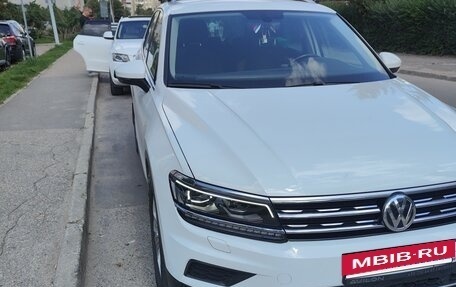 Volkswagen Tiguan II, 2018 год, 3 000 000 рублей, 3 фотография