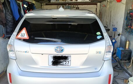 Toyota Prius Alpha I (ZVW40/41), 2013 год, 1 250 000 рублей, 15 фотография