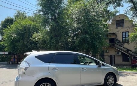 Toyota Prius Alpha I (ZVW40/41), 2013 год, 1 250 000 рублей, 14 фотография