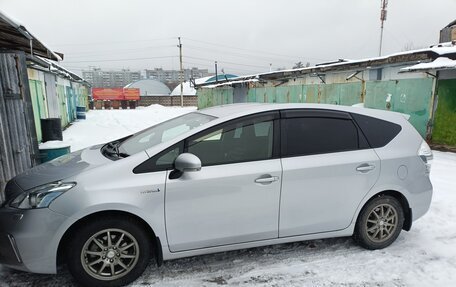 Toyota Prius Alpha I (ZVW40/41), 2013 год, 1 250 000 рублей, 12 фотография