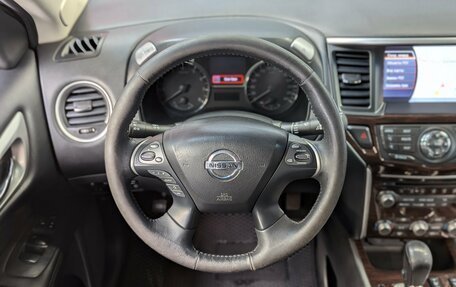 Nissan Pathfinder, 2015 год, 1 750 000 рублей, 15 фотография