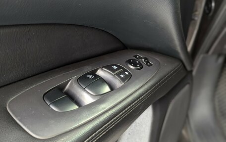 Nissan Pathfinder, 2015 год, 1 750 000 рублей, 18 фотография