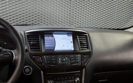 Nissan Pathfinder, 2015 год, 1 750 000 рублей, 16 фотография