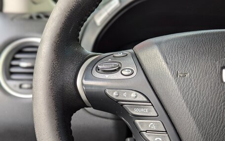 Nissan Pathfinder, 2015 год, 1 750 000 рублей, 23 фотография