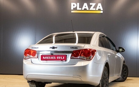 Chevrolet Cruze II, 2011 год, 799 000 рублей, 3 фотография