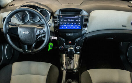 Chevrolet Cruze II, 2011 год, 799 000 рублей, 5 фотография