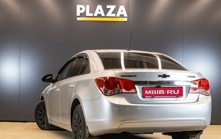 Chevrolet Cruze II, 2011 год, 799 000 рублей, 4 фотография