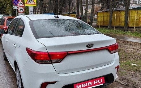KIA Rio IV, 2019 год, 725 000 рублей, 3 фотография