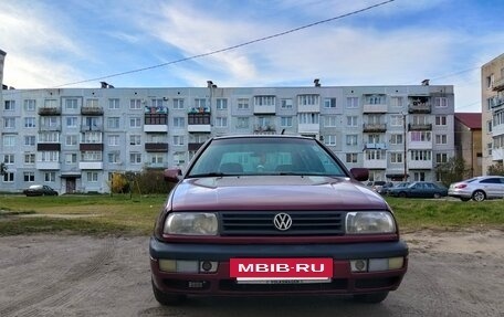 Volkswagen Vento, 1993 год, 170 000 рублей, 2 фотография