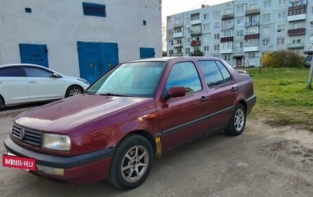 Volkswagen Vento, 1993 год, 170 000 рублей, 3 фотография