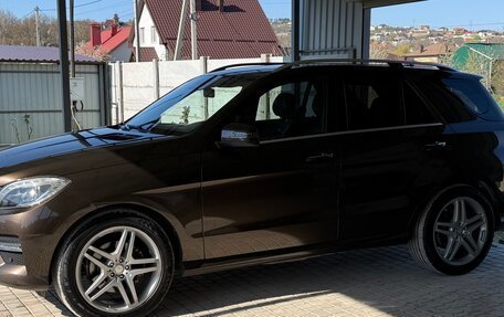 Mercedes-Benz M-Класс, 2012 год, 2 400 000 рублей, 4 фотография