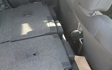 Toyota Ractis II, 2011 год, 890 000 рублей, 8 фотография