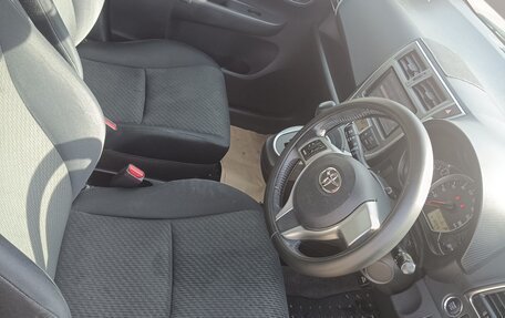 Toyota Ractis II, 2011 год, 890 000 рублей, 11 фотография