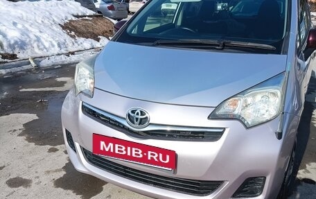 Toyota Ractis II, 2011 год, 890 000 рублей, 3 фотография