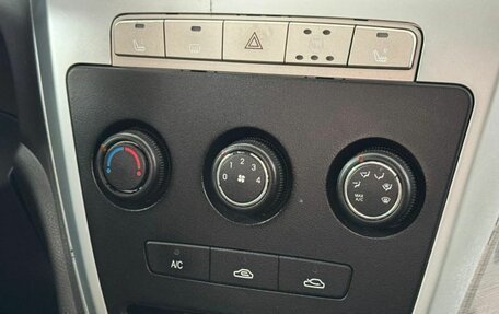 Geely Emgrand X7 I, 2015 год, 850 000 рублей, 11 фотография