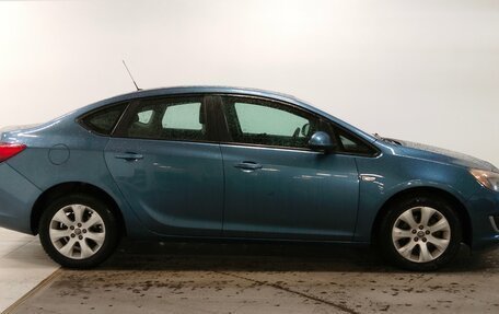 Opel Astra J, 2013 год, 380 000 рублей, 3 фотография