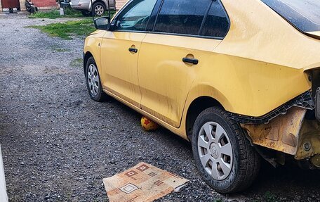 Skoda Rapid I, 2017 год, 350 000 рублей, 4 фотография